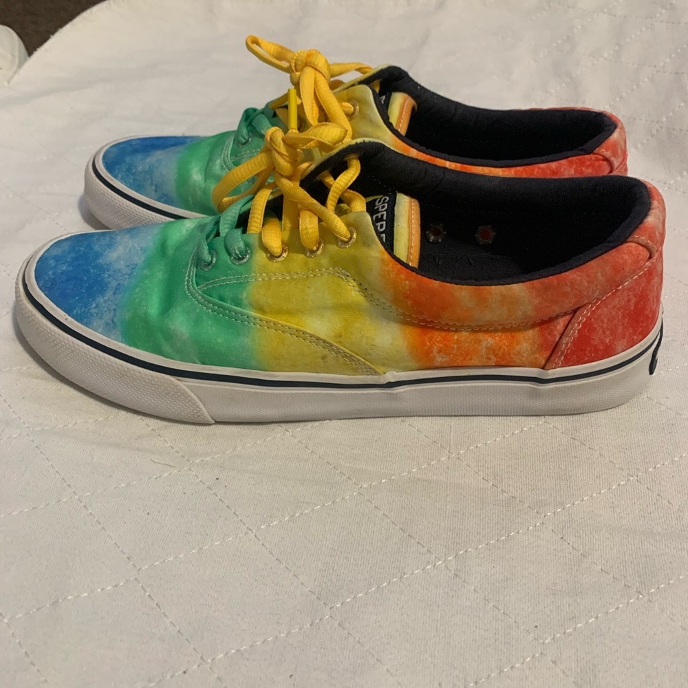Sperry - Picture 2 of 8